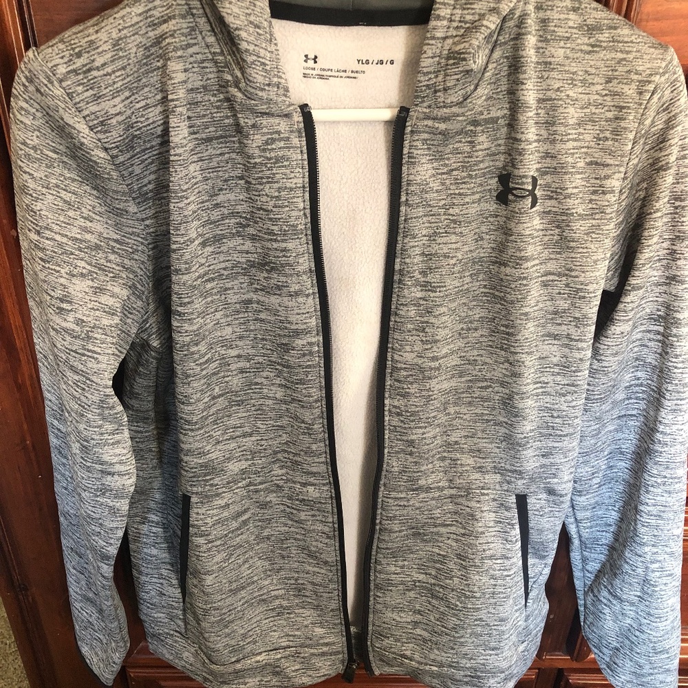 Under armour gray hoodie medium